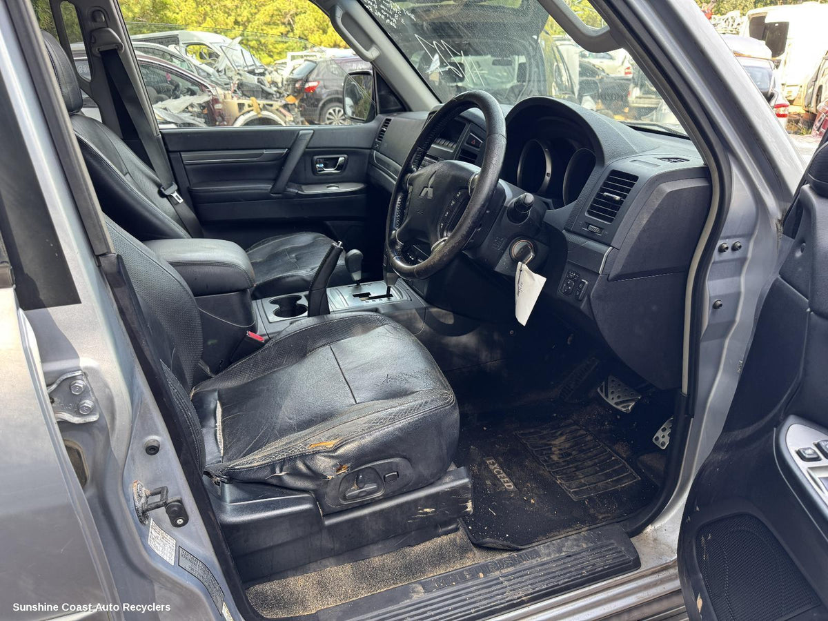 2006-2013 Mitsubishi Pajero Differential Centre