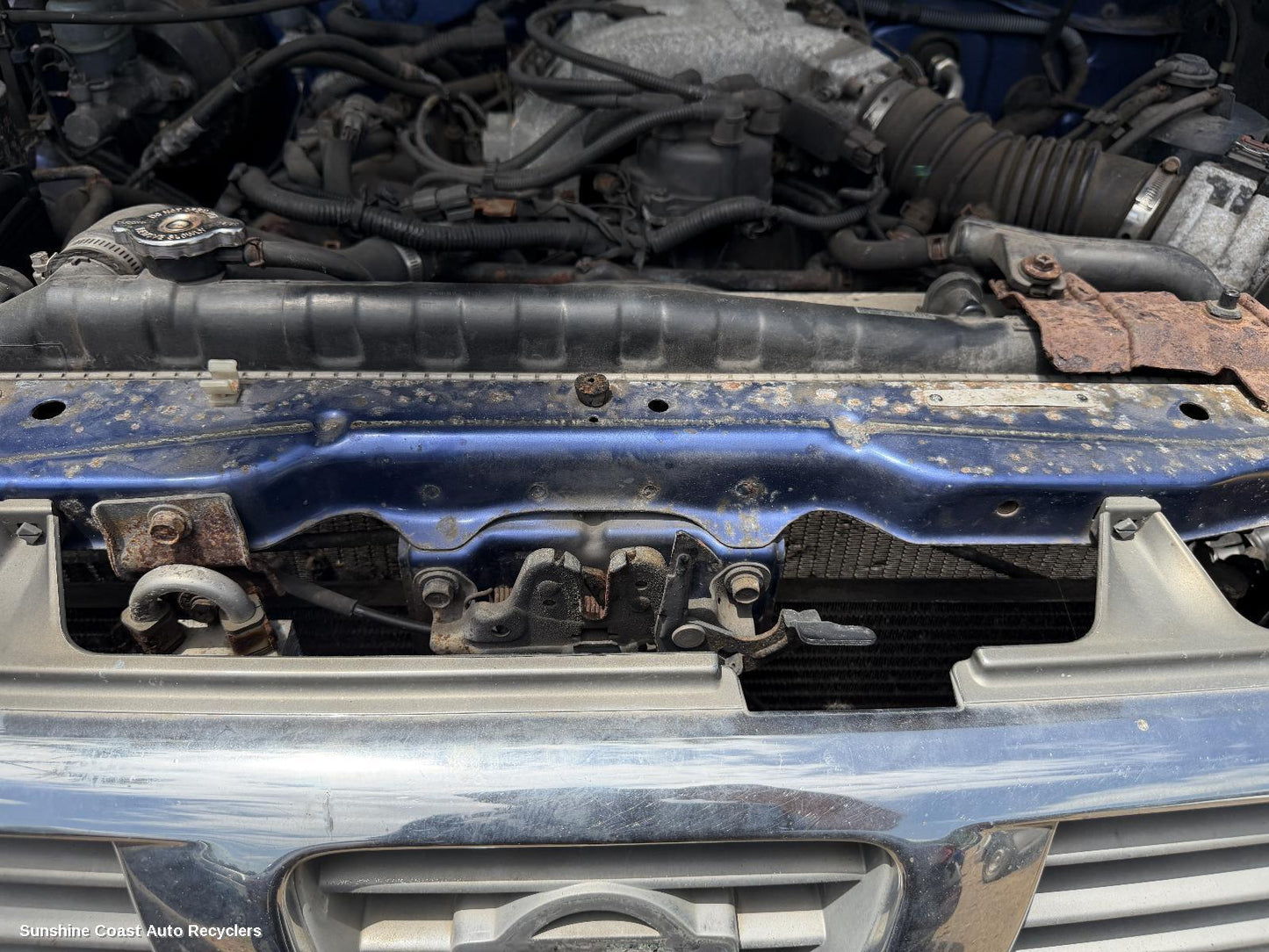 2001 Nissan Navara Bonnet Lock Support