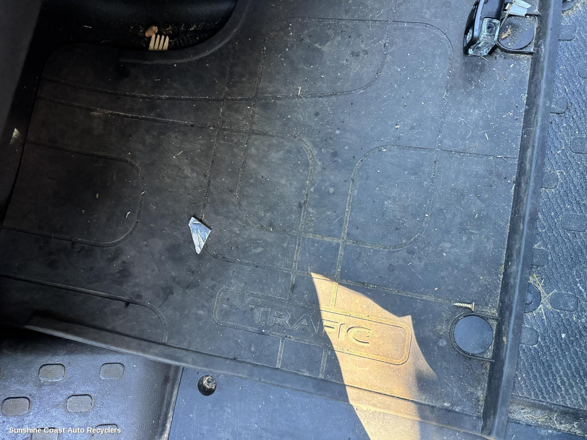 2015-2026 Renault Trafic Floor Mats