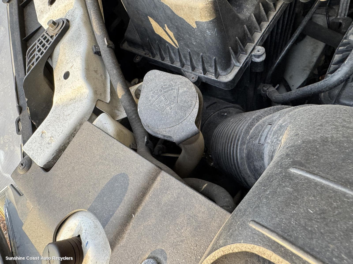 2015-2022 Ldv G10 Washer Bottle