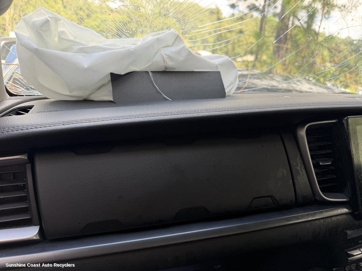 2020-2026 Mazda Bt50 Glove Box