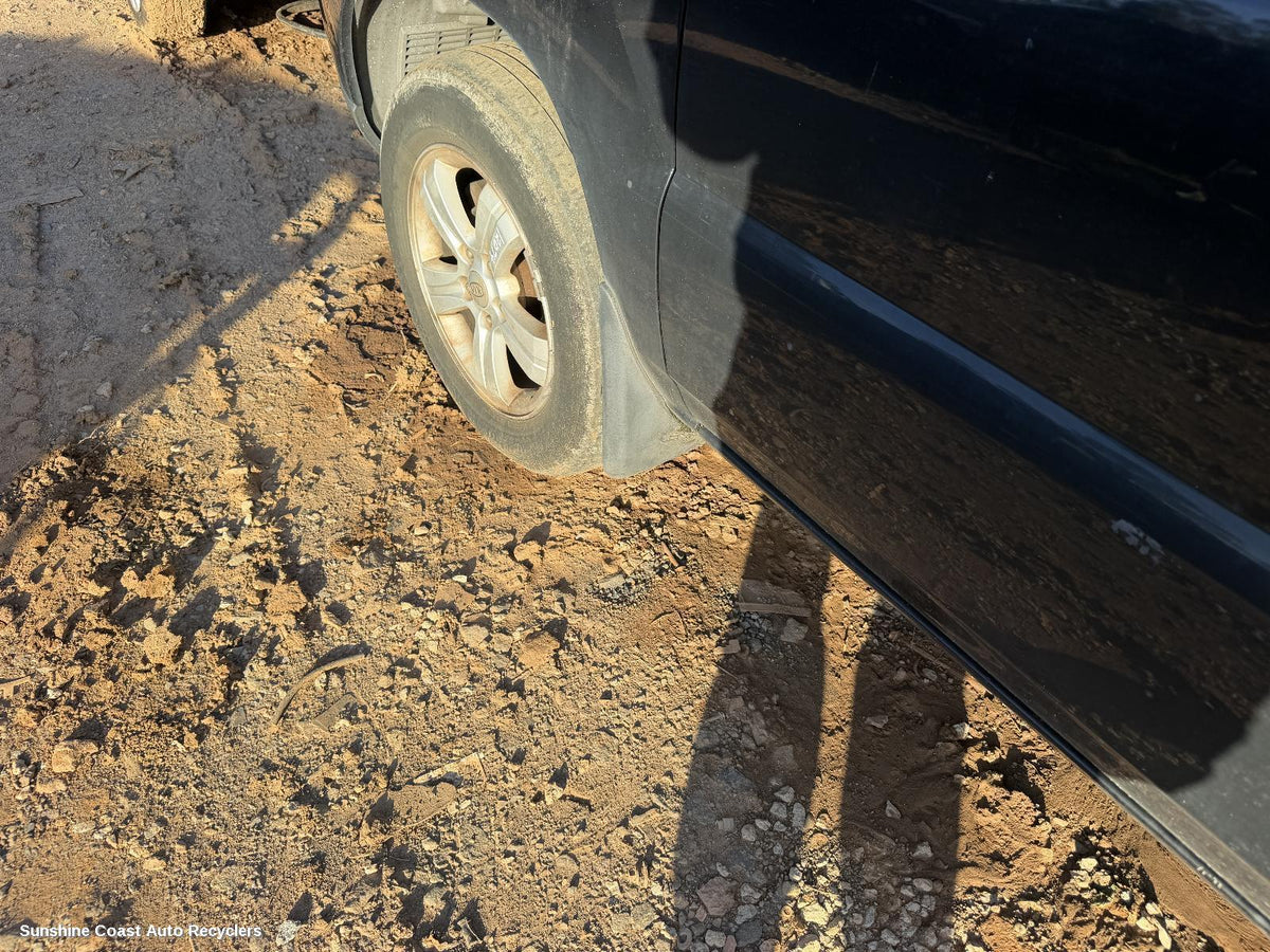 2005-2010 Kia Sportage Mud Flaps
