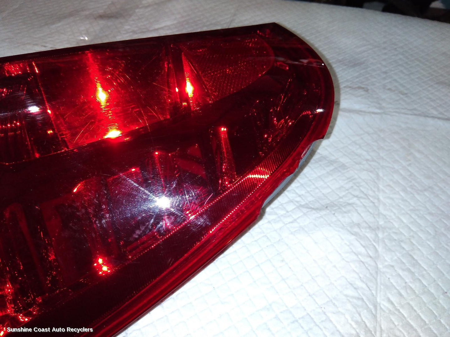 2016 Hyundai Iload/imax Left Taillight