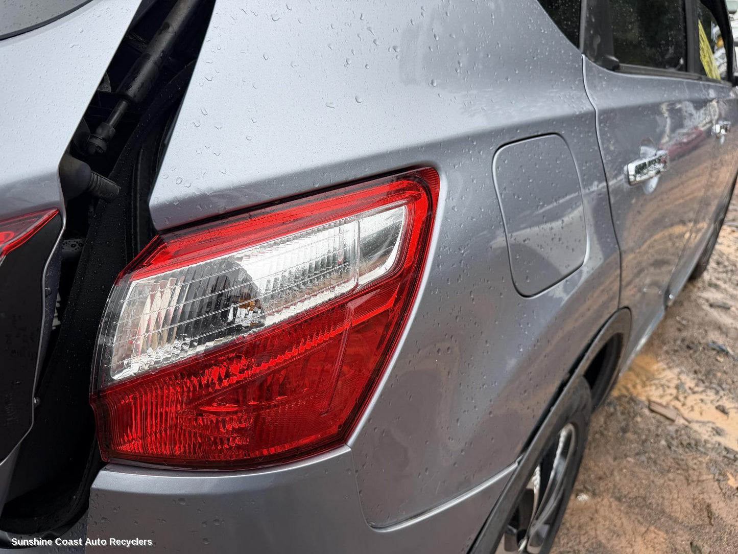 2012-2014 Nissan Dualis Right Taillight