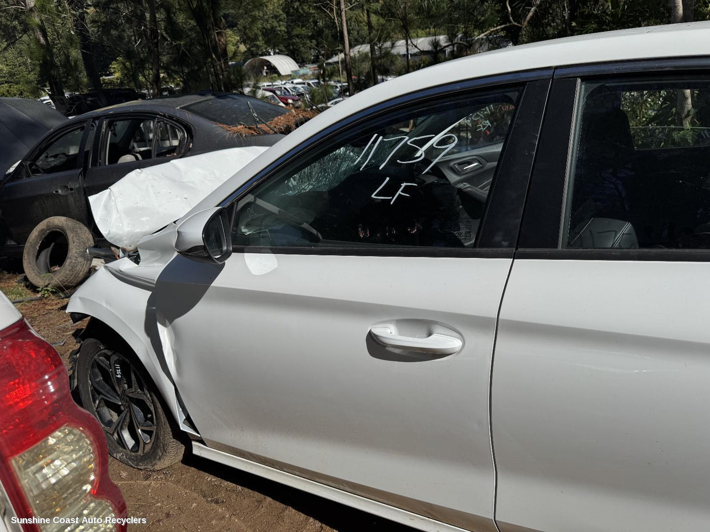 2023 Mg Mg5 Left Front Door Window