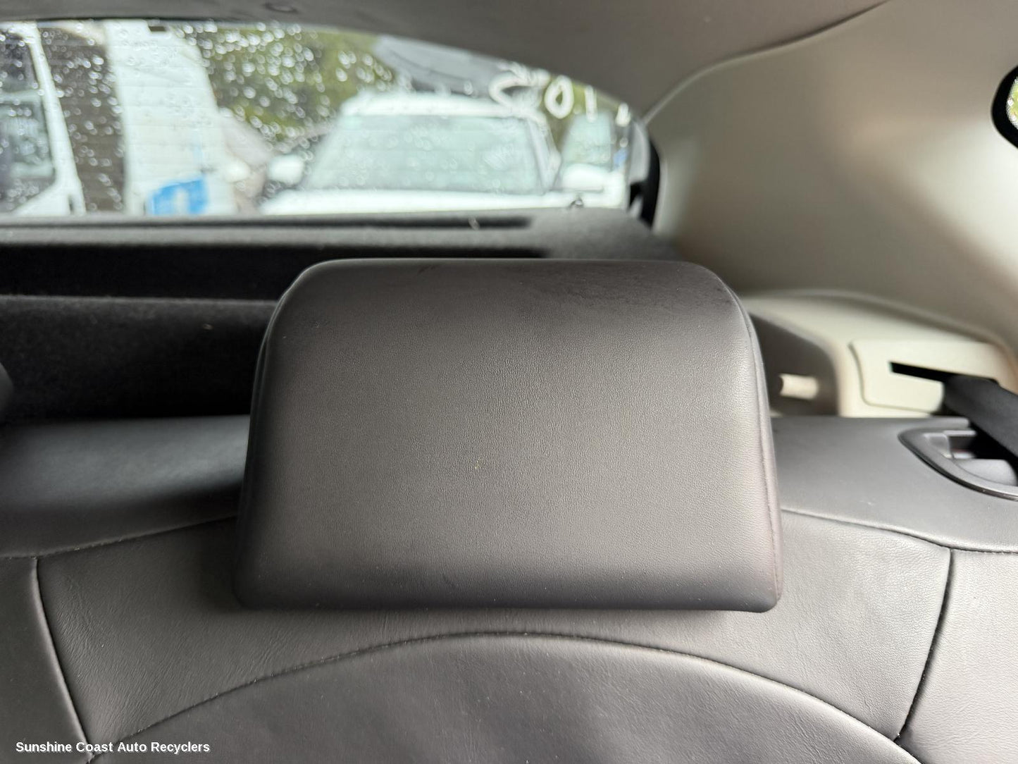 2007-2014 Nissan Dualis Headrest