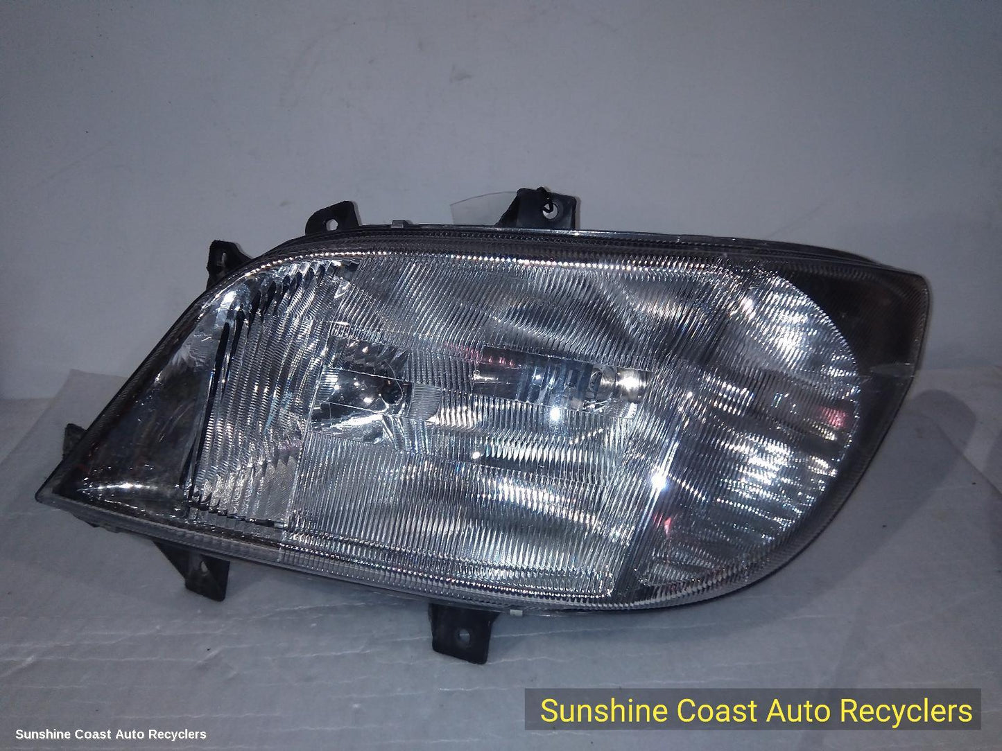 2002 Mercedes Sprinter Left Headlamp