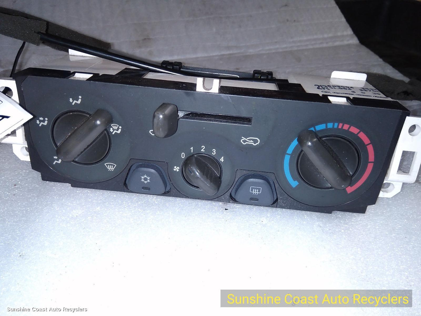 2003-2006 Holden Rodeo Heater Ac Controls