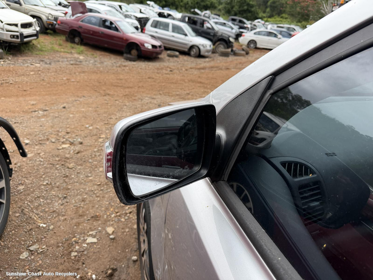 2009-2014 Kia Carnival/grand Carnival Left Door Mirror