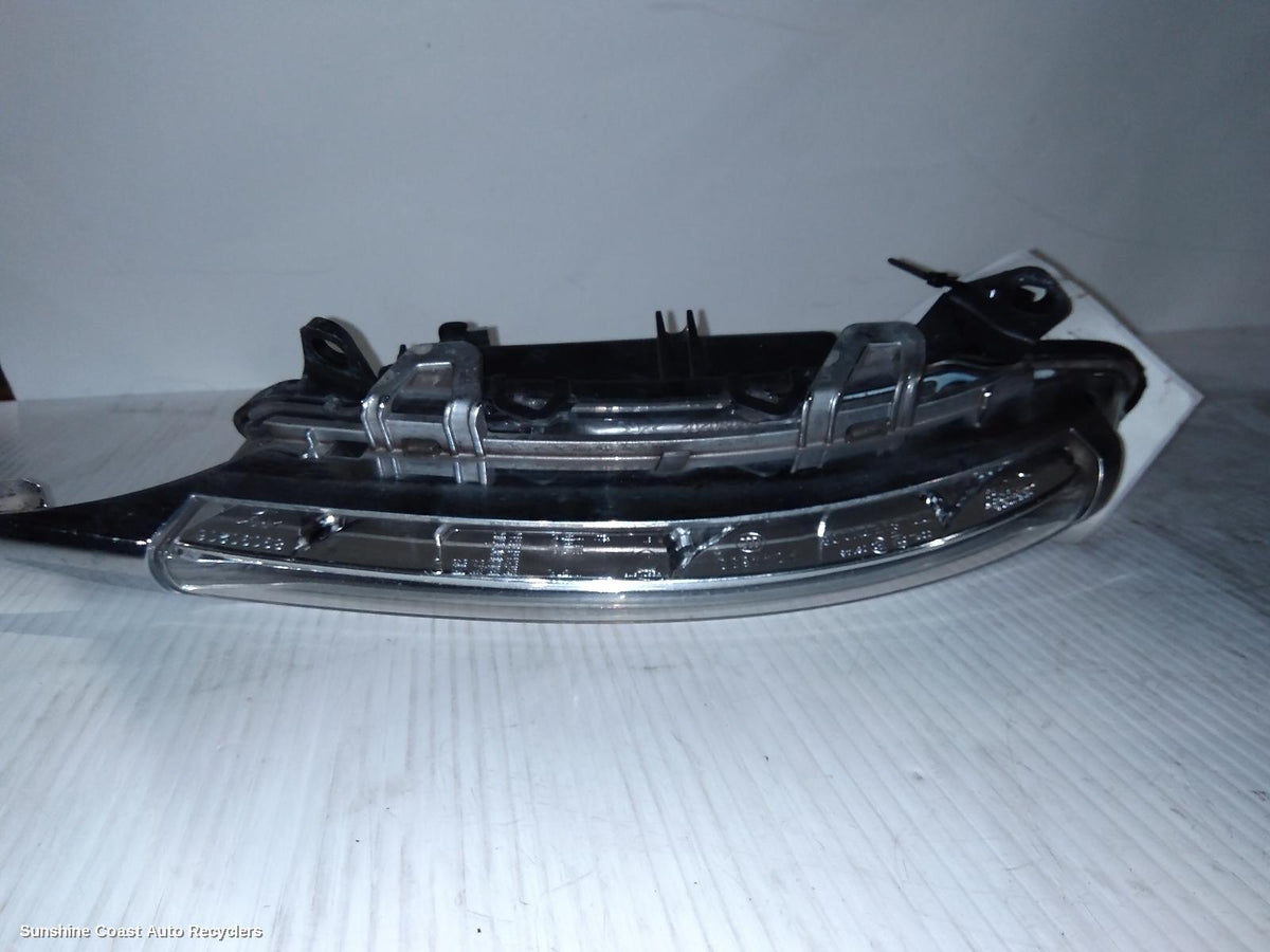 2010-2011 Mercedes C Class Right Indicator Fog Side