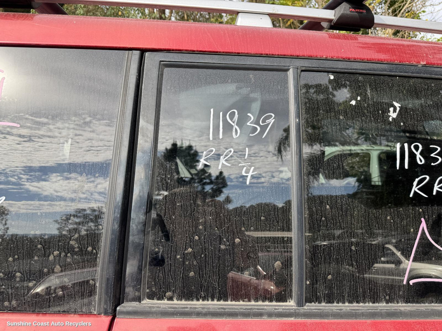 2009 Mitsubishi Pajero Right Rear 1 4 Door Glass