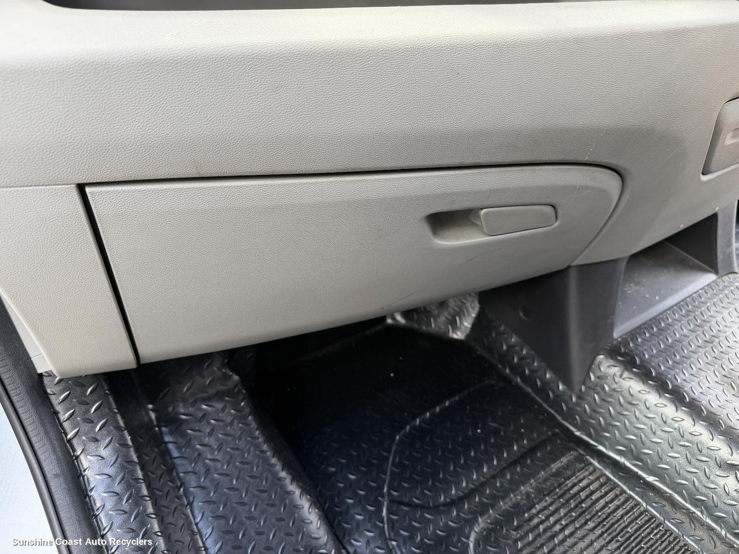 2020-2026 Ldv Deliver 9 Glove Box