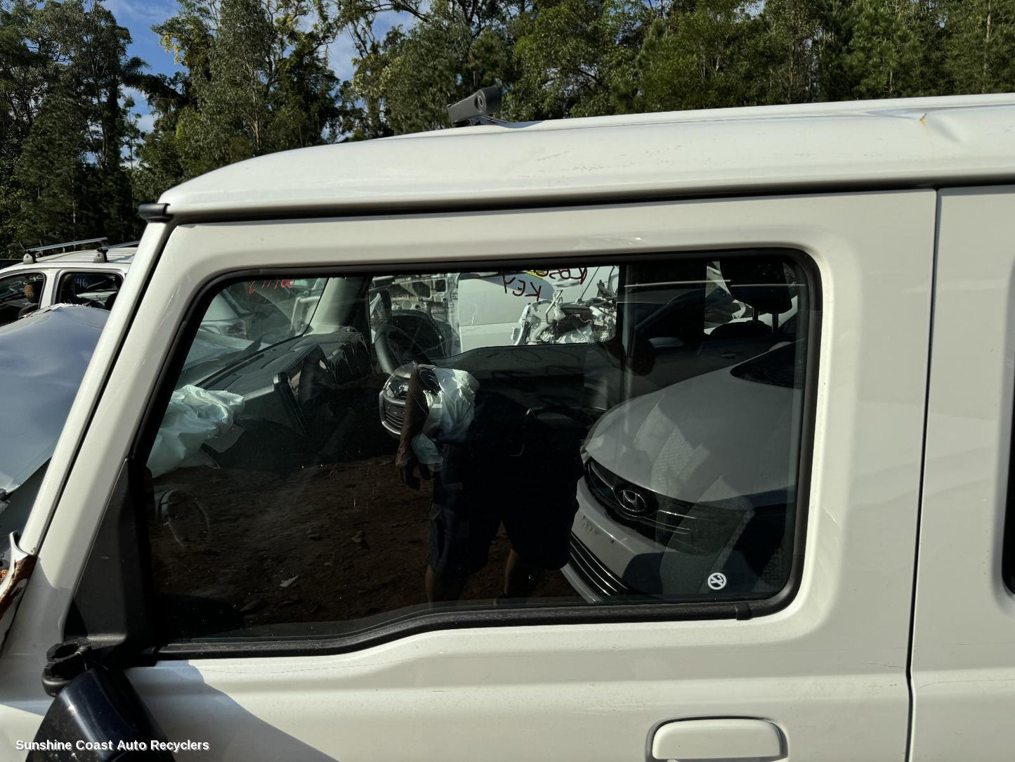 2024 Suzuki Jimny Left Front Door Window