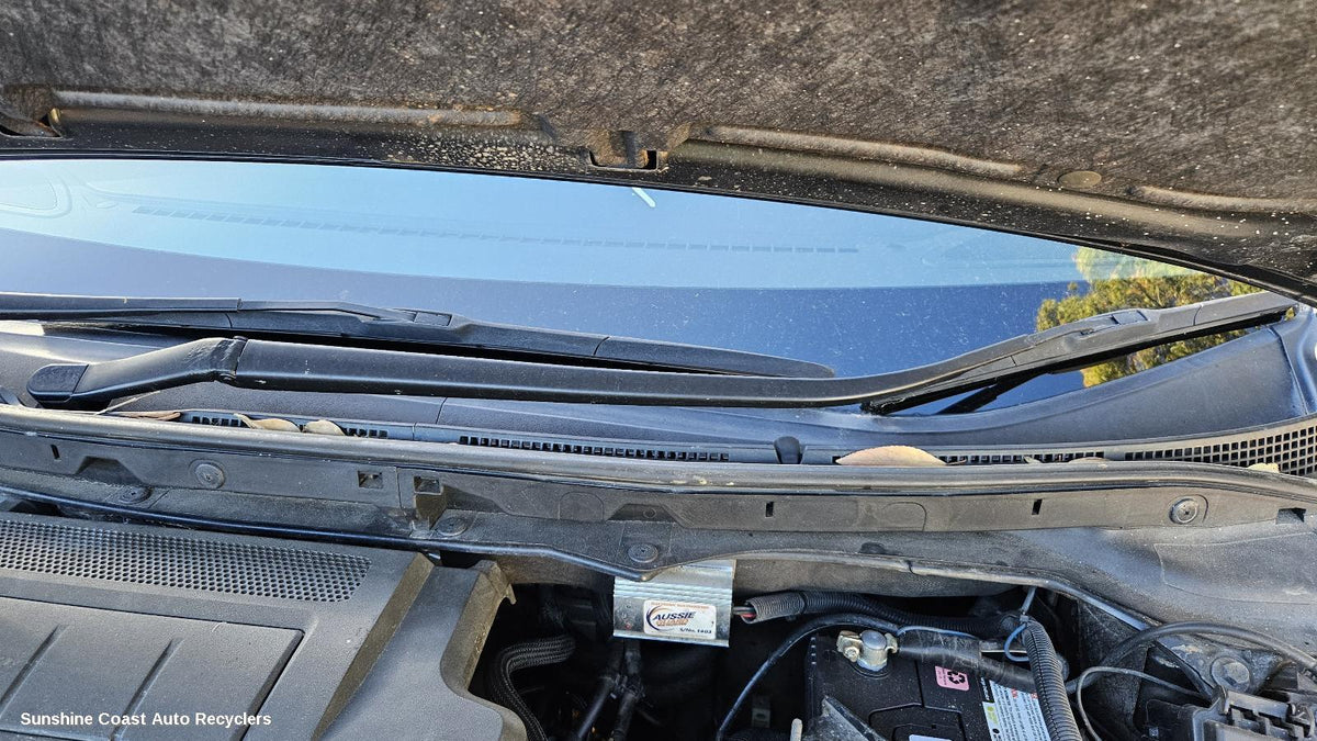 2006-2012 Mazda Cx7 Wiper Arm