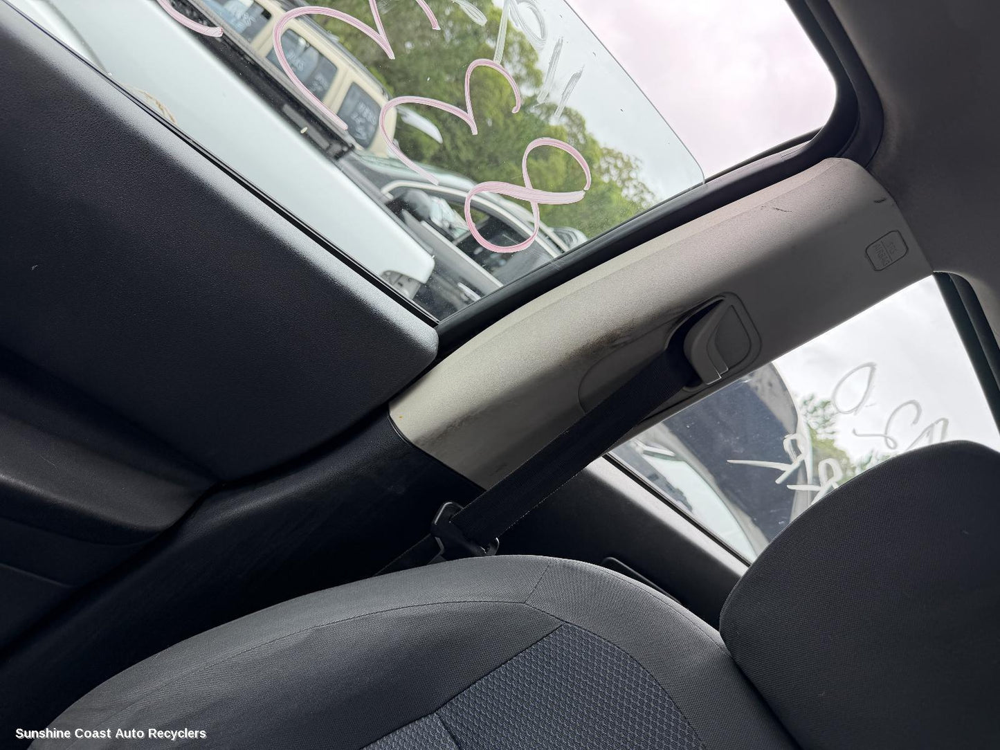 2007-2014 Nissan Dualis Seatbelt Stalk