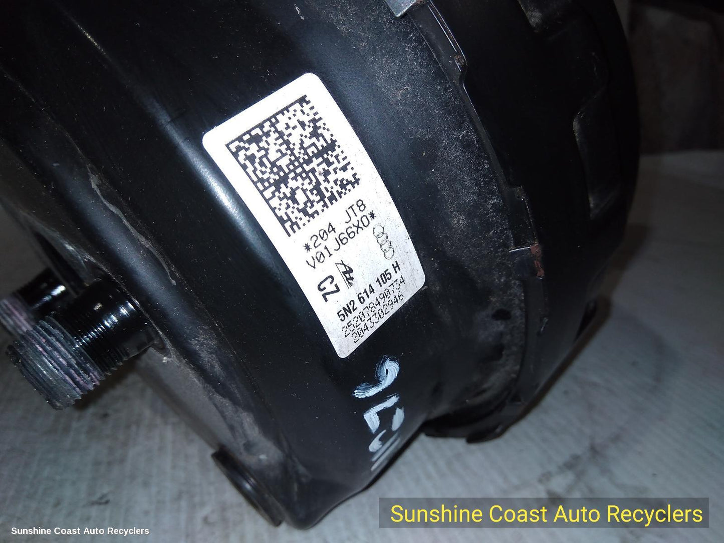 2013 Audi Q3 Brake Booster
