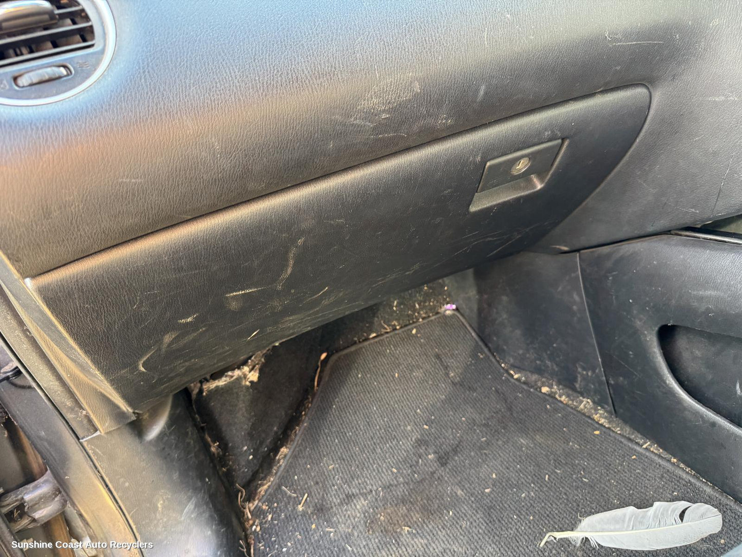 2016 Nissan Pathfinder Glove Box