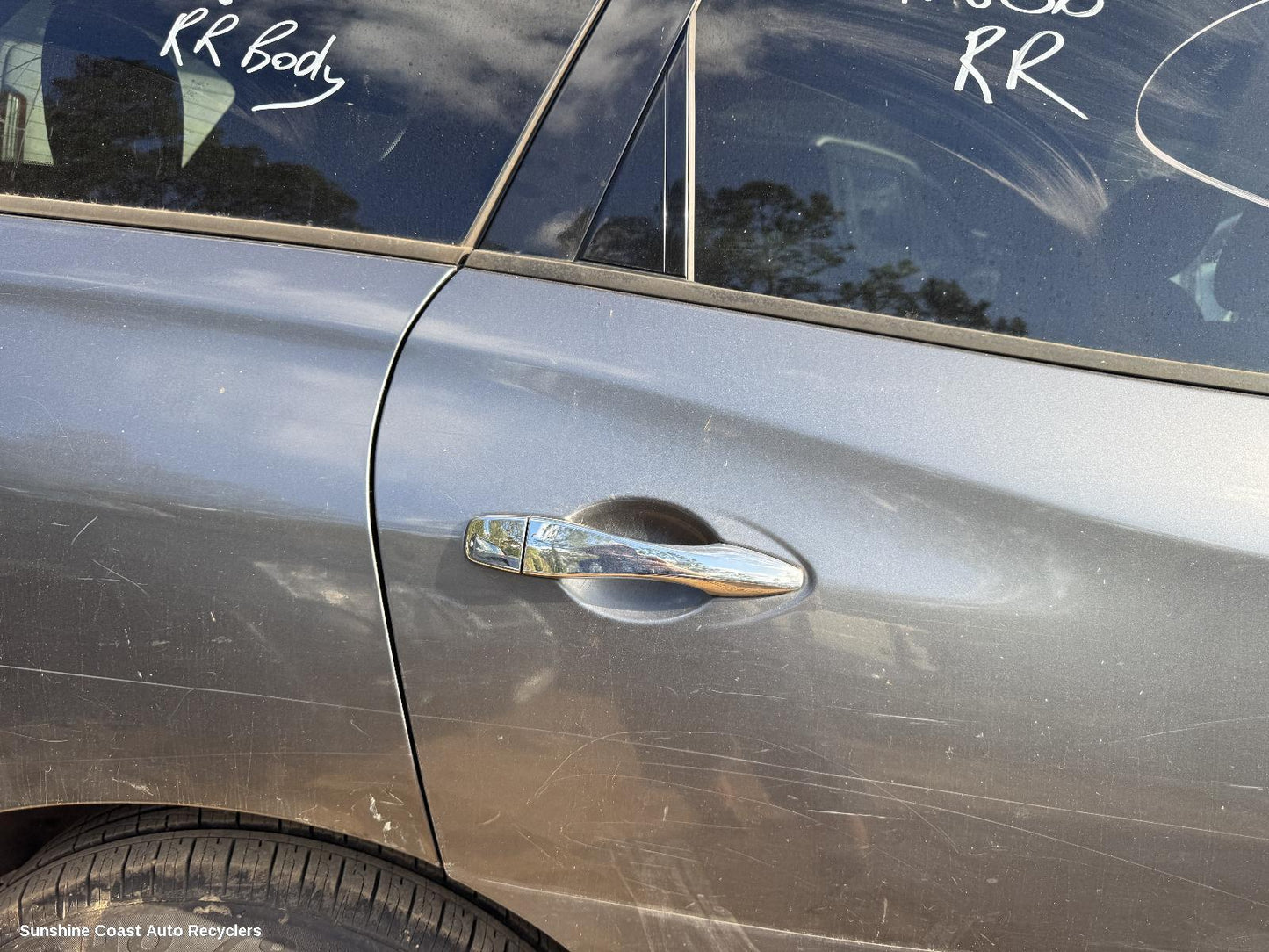 2016 Nissan Pathfinder Door Handle