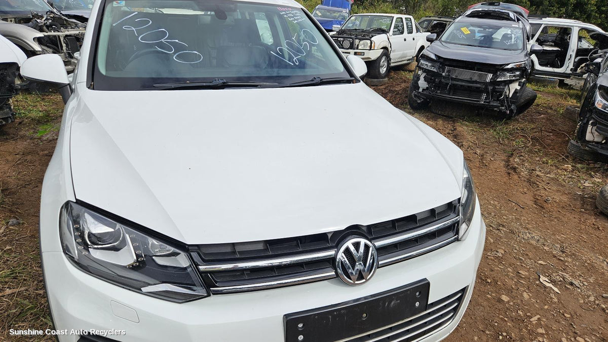 2010-2018 Volkswagen Touareg Bonnet