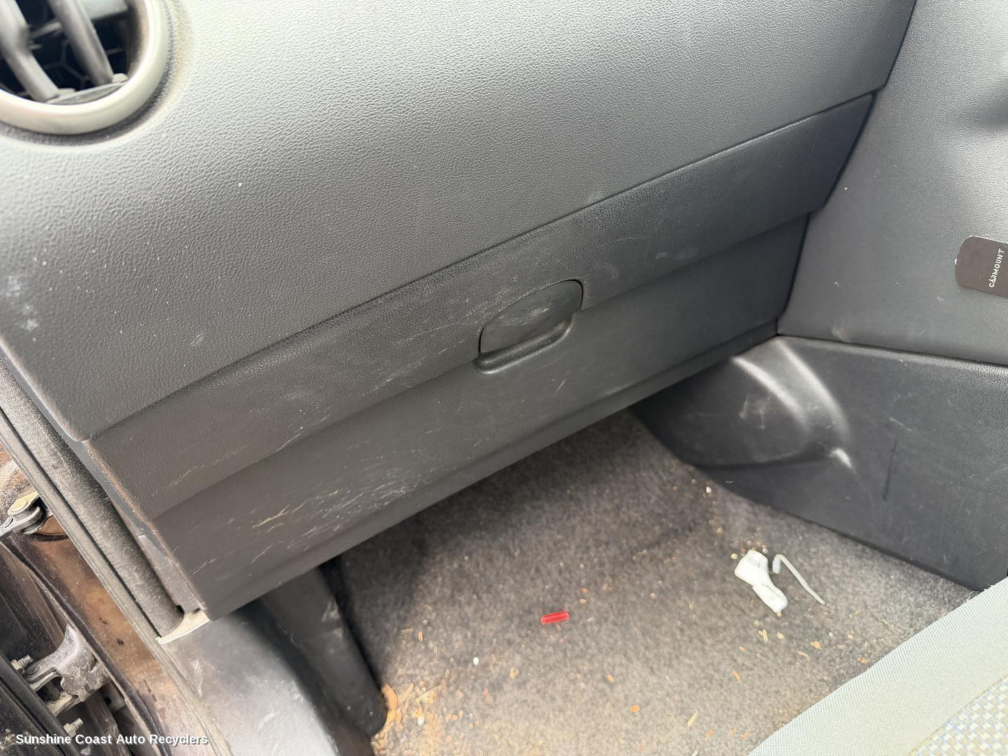 2007-2014 Nissan Dualis Glove Box