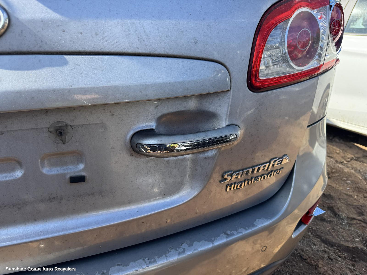 2009 Hyundai Santa Fe Tailgate Handle