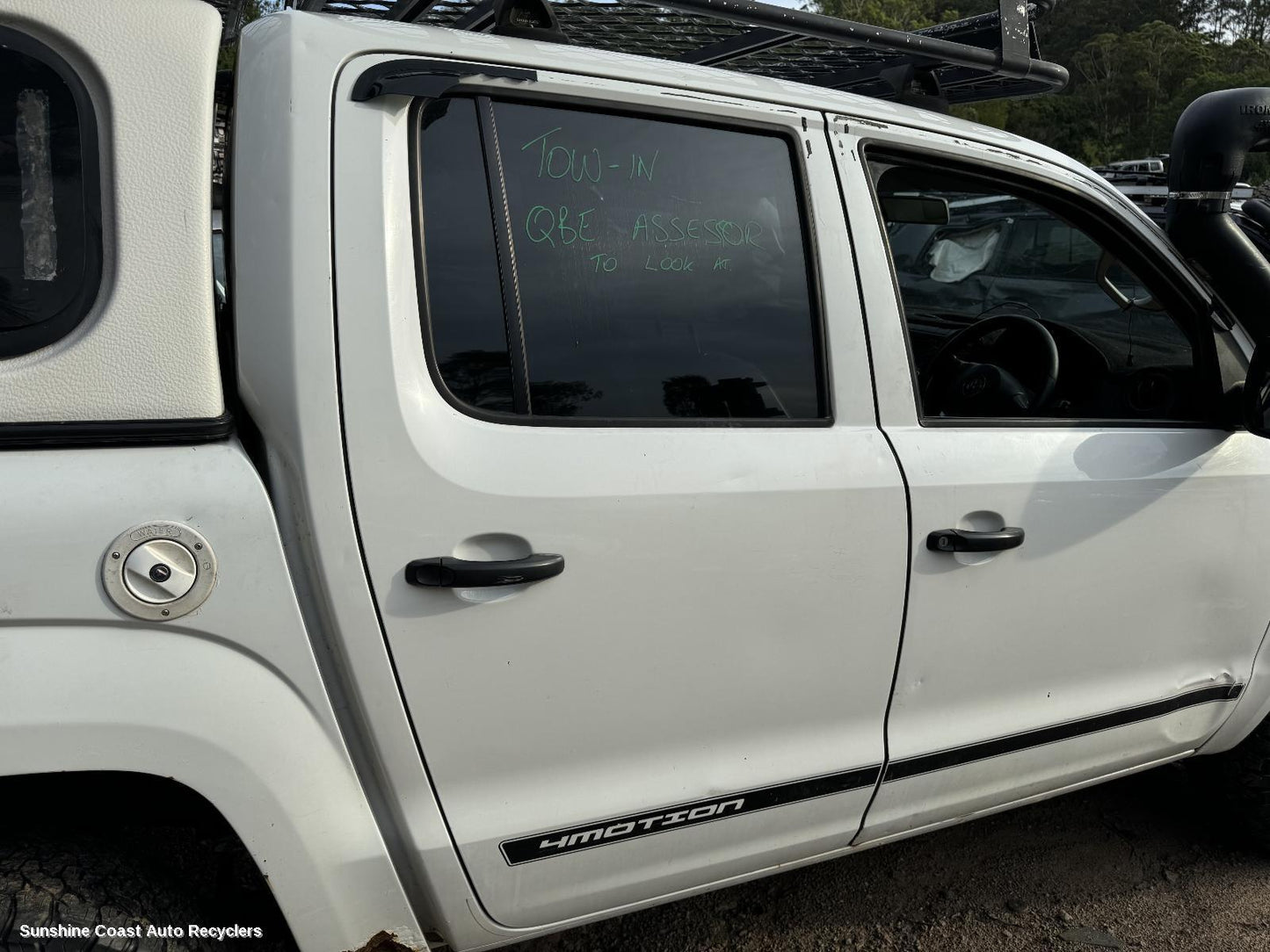 2012 Volkswagen Amarok Right Rear Door Sliding