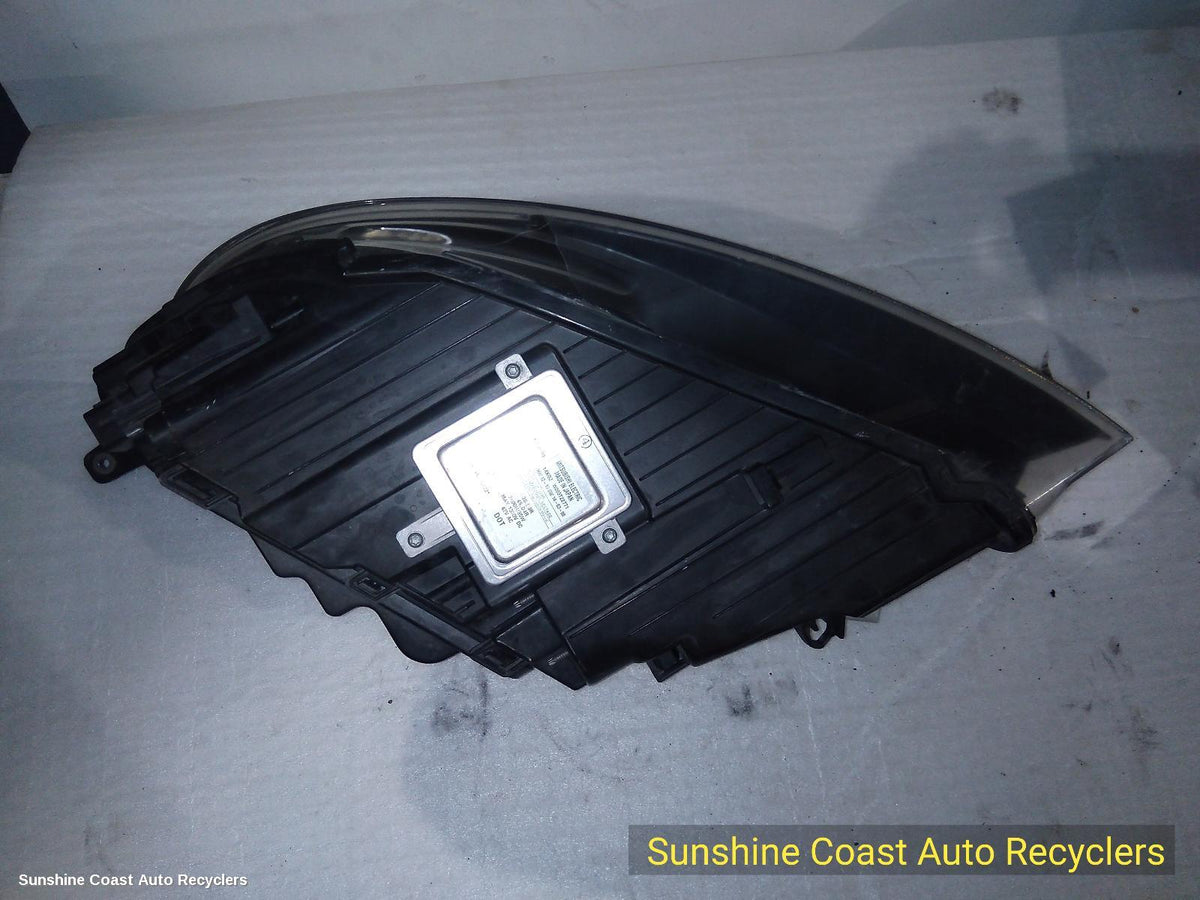 2013-2019 Volvo S40 Right Headlamp