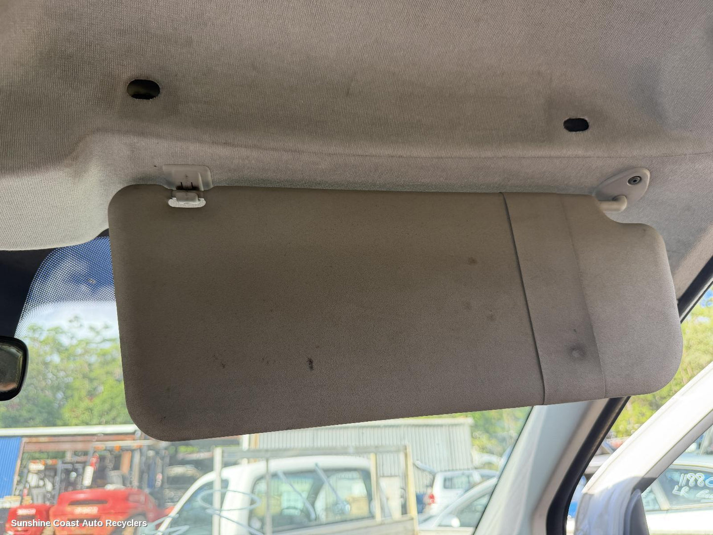 2008-2015 Peugeot Expert Sunvisor