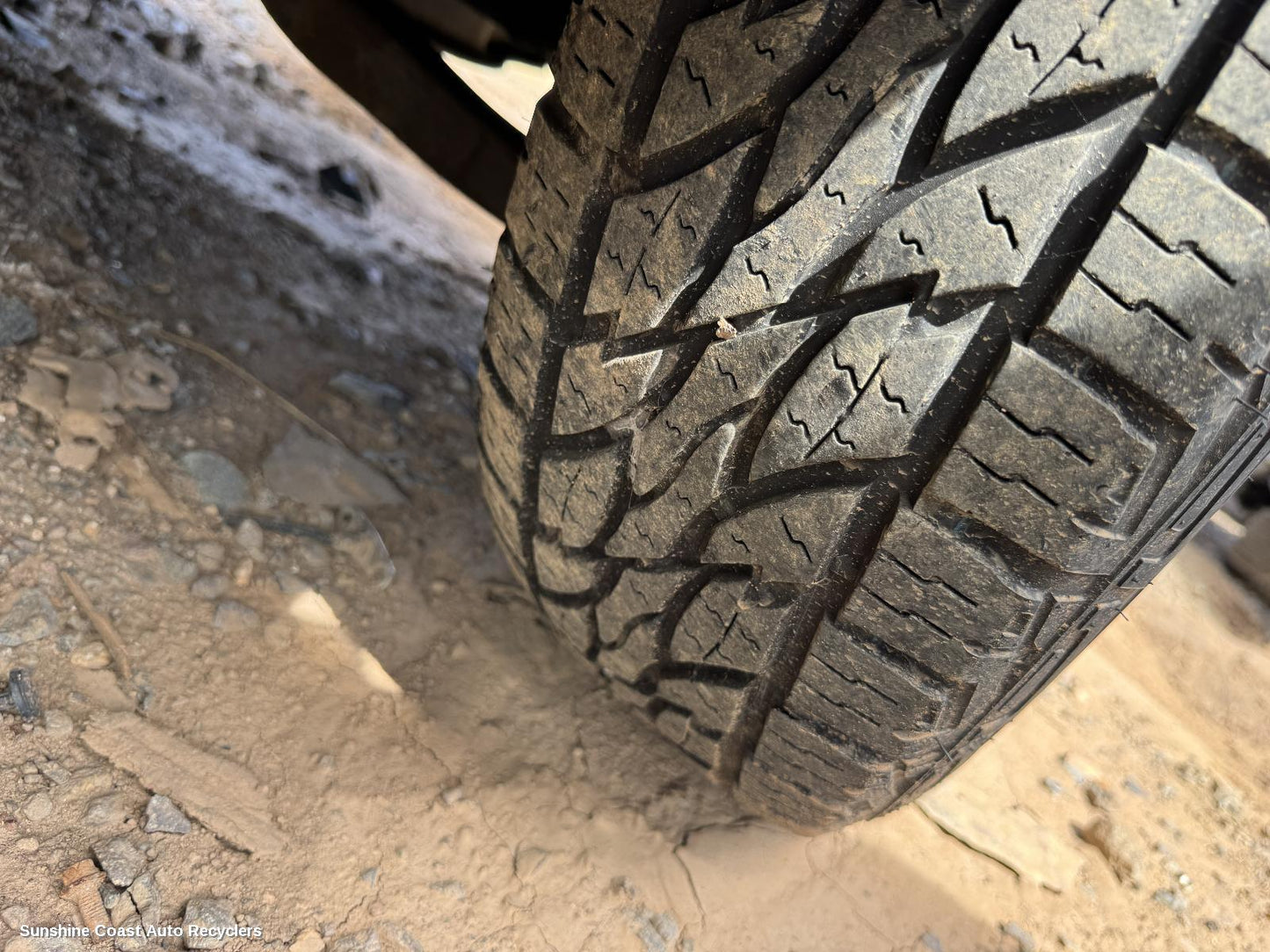 2004 Jeep Cherokee Tyre