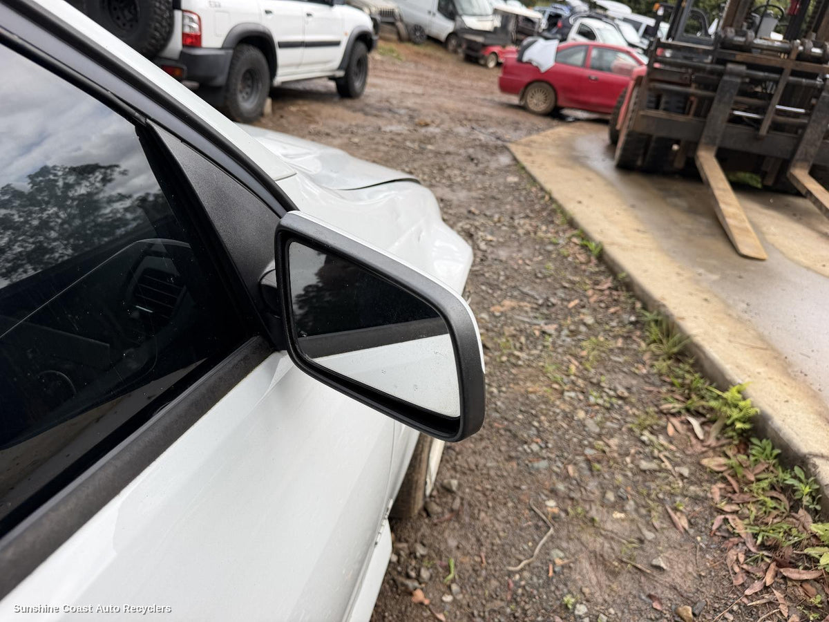 2006-2013 Holden Commodore Right Door Mirror