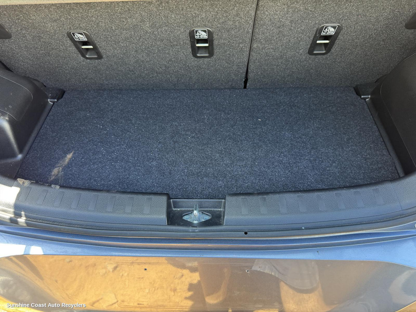 2014 Suzuki Swift Floor Mats