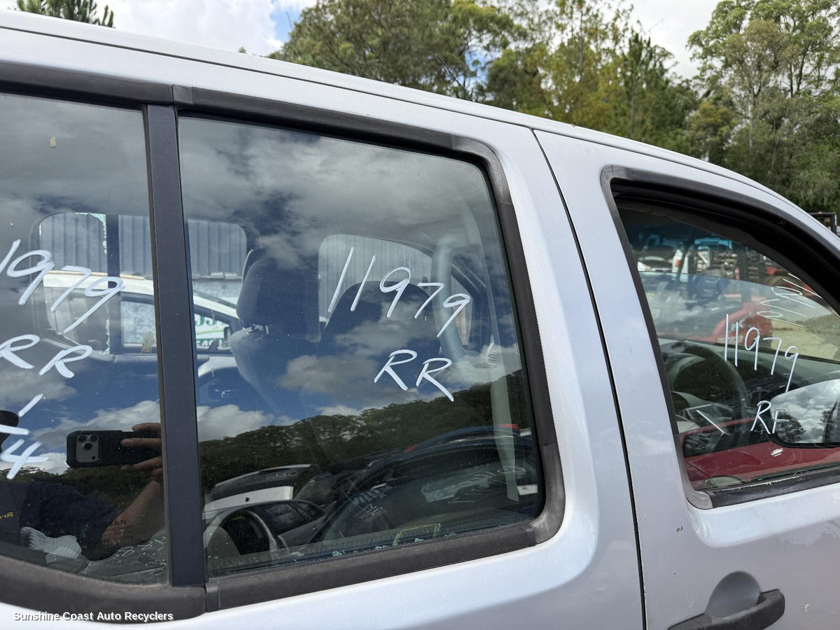 2005-2015 Nissan Navara Right Rear Door Window