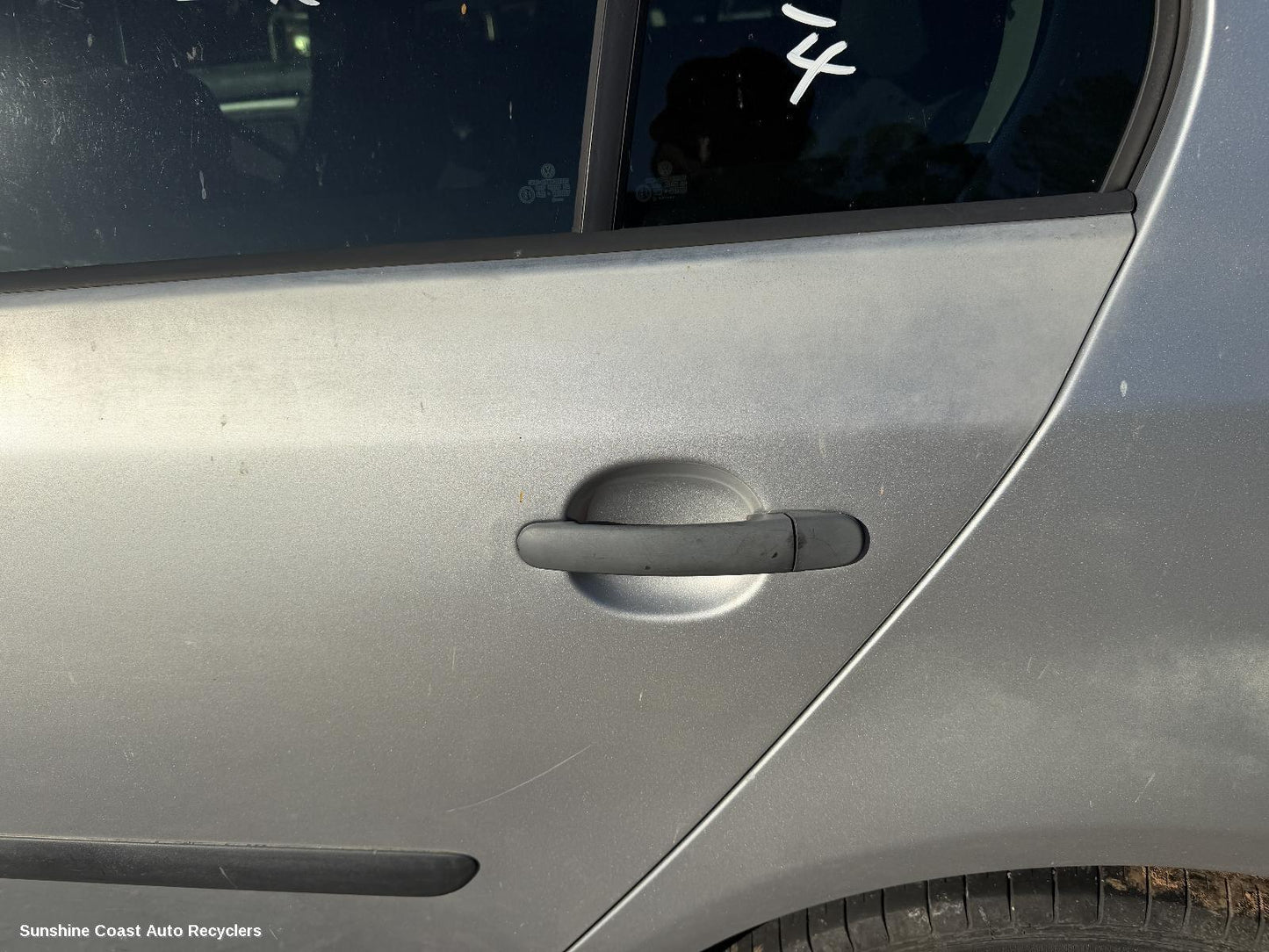 2004-2009 Volkswagen Golf Door Handle