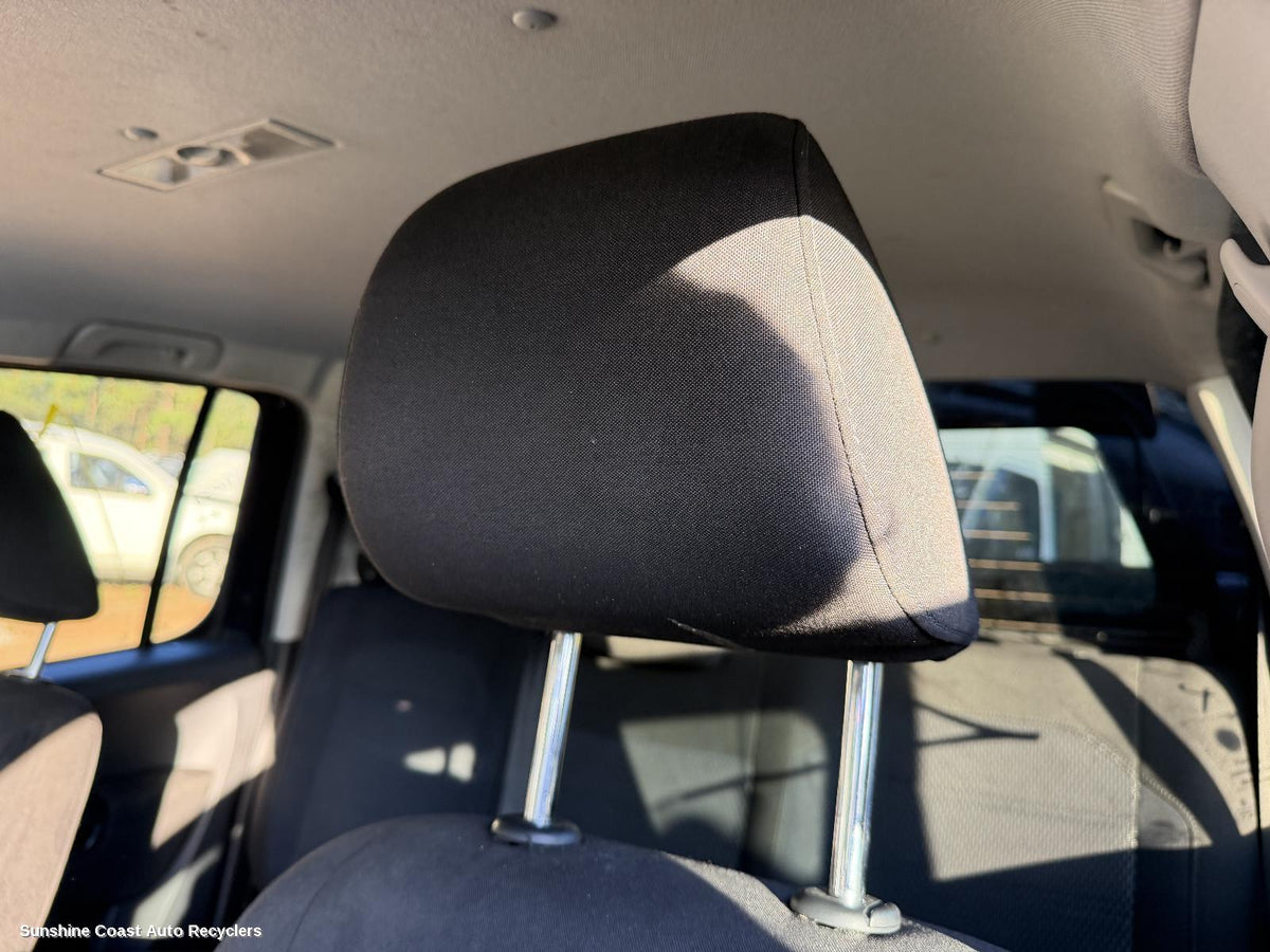 2010-2022 Volkswagen Amarok Headrest