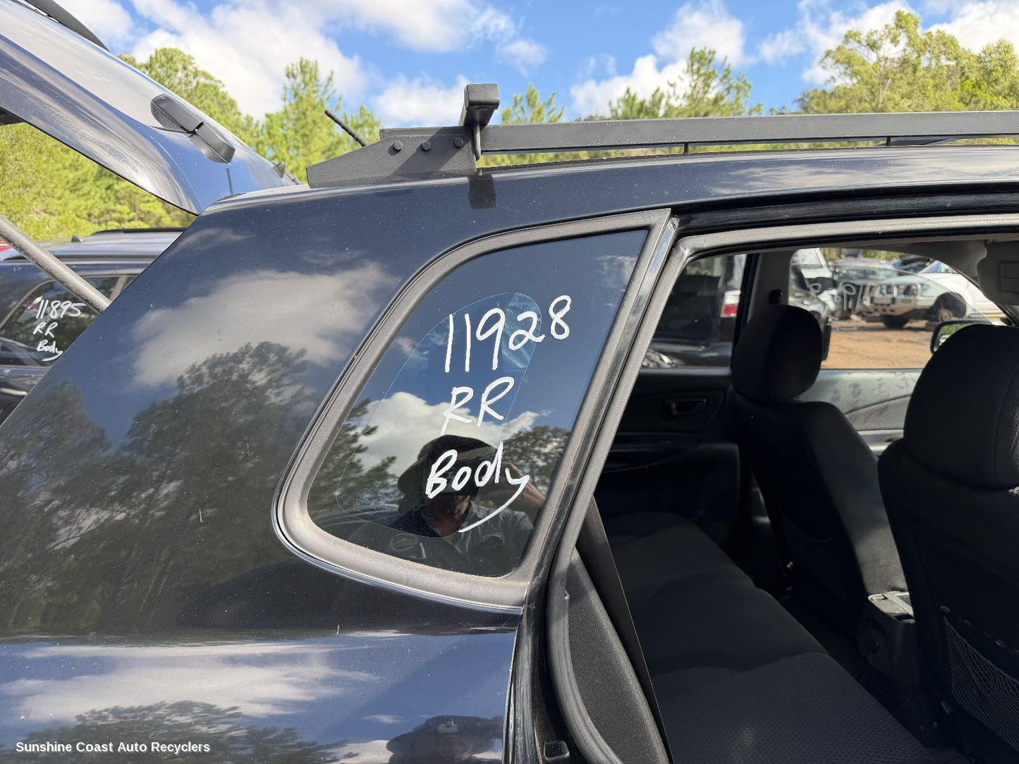 2004-2010 Hyundai Tucson Right Rear Side Glass