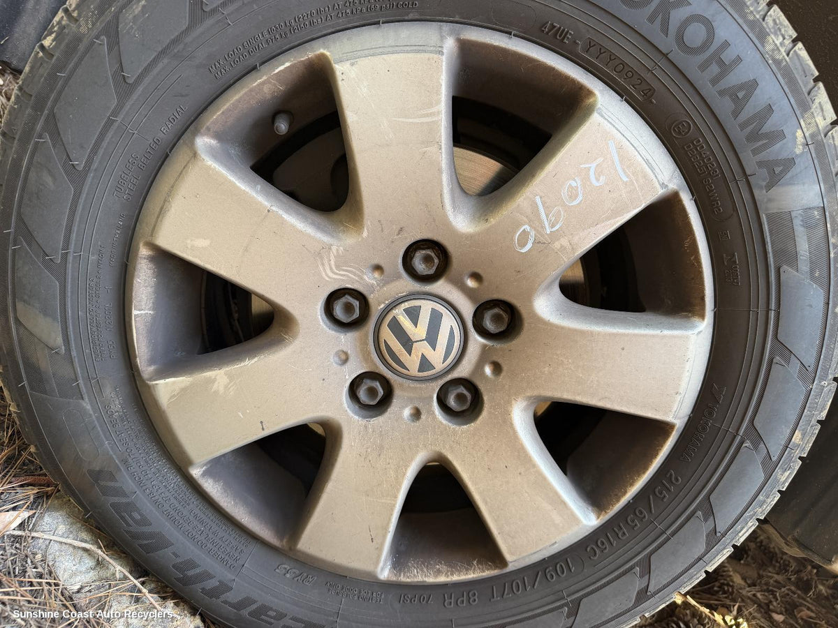 2004-2015 Volkswagen Transporter Wheel Mag