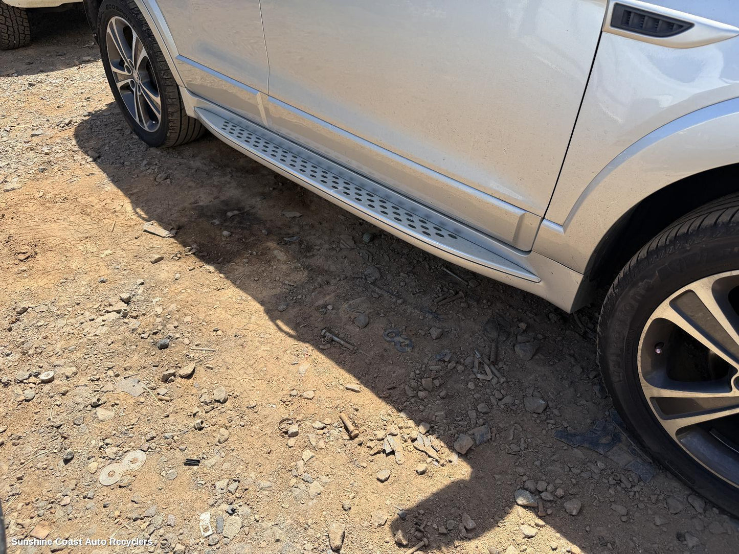 2017 Holden Captiva Side Step Skirt