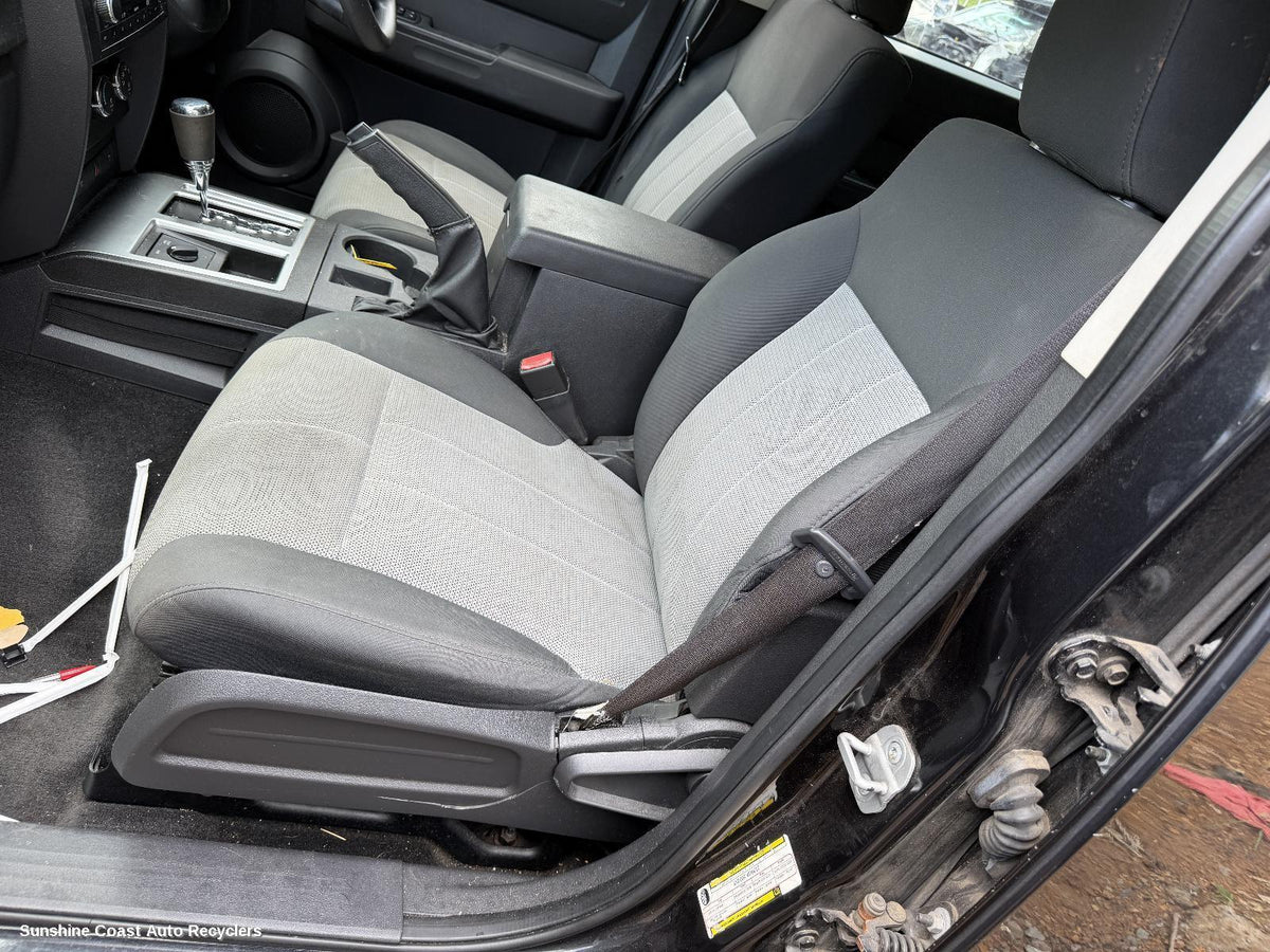 2007-2011 Dodge Nitro Front Seat