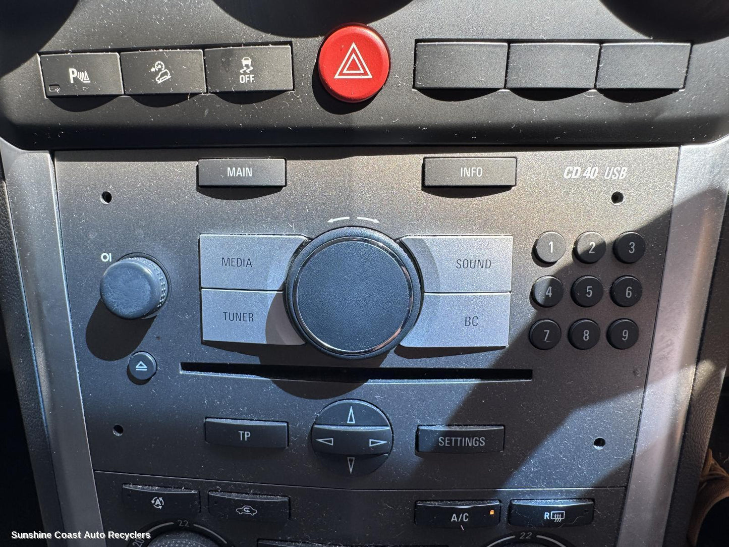 2014 Holden Captiva Radio Cd Dvd Sat Tv