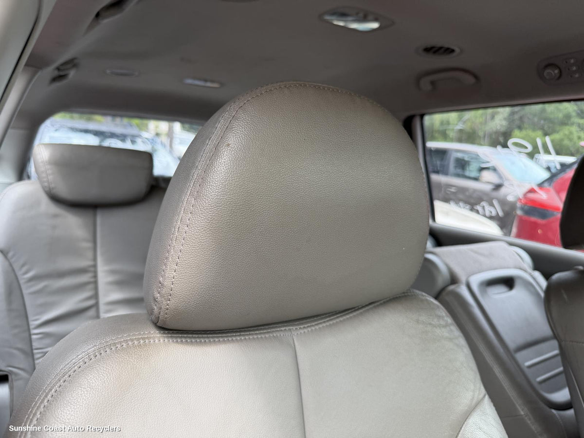 2005-2014 Kia Carnival/grand Carnival Headrest