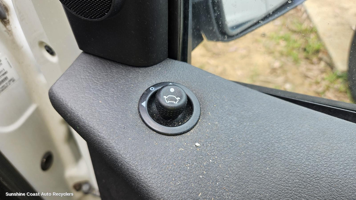2011-2016 Ford Territory Misc Switch Relay