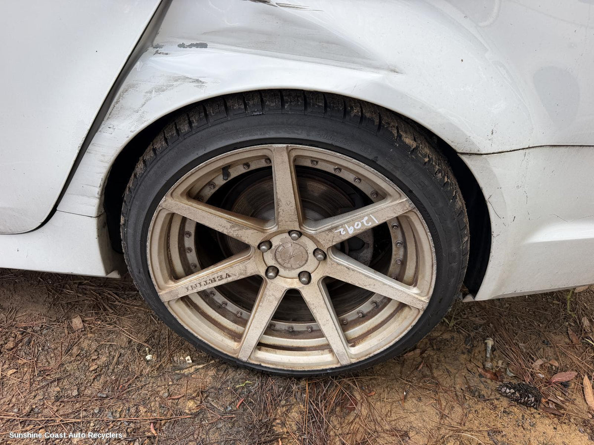 2006-2013 Holden Commodore Wheel Mag