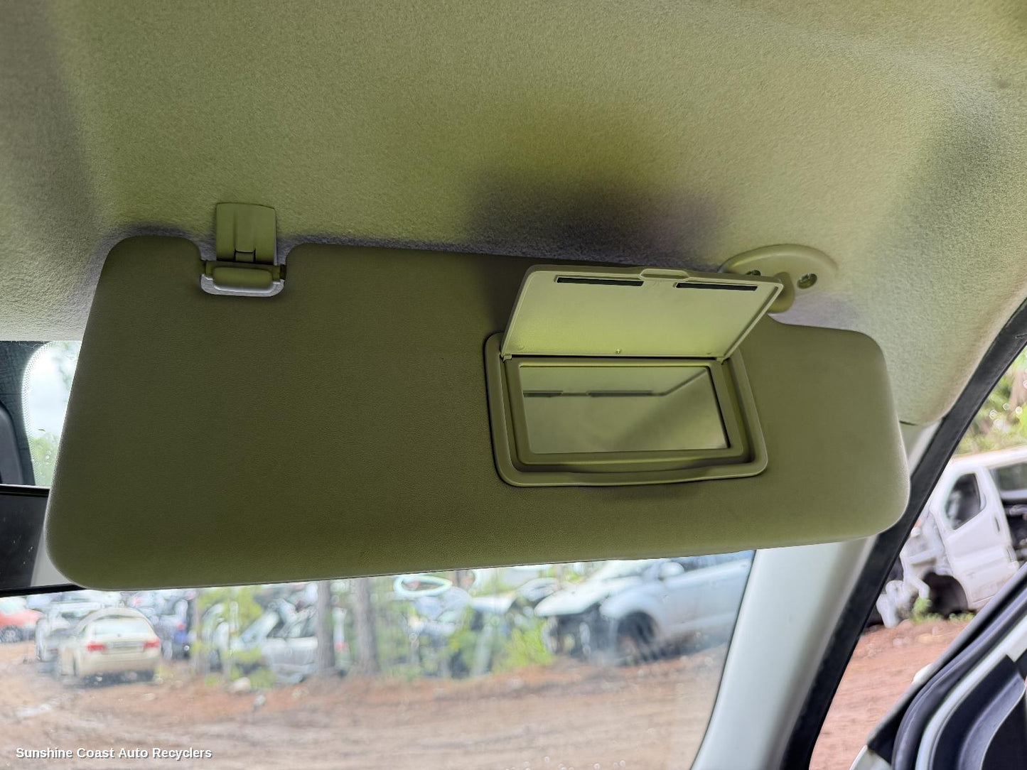2017-2025 Ldv T60 Sunvisor