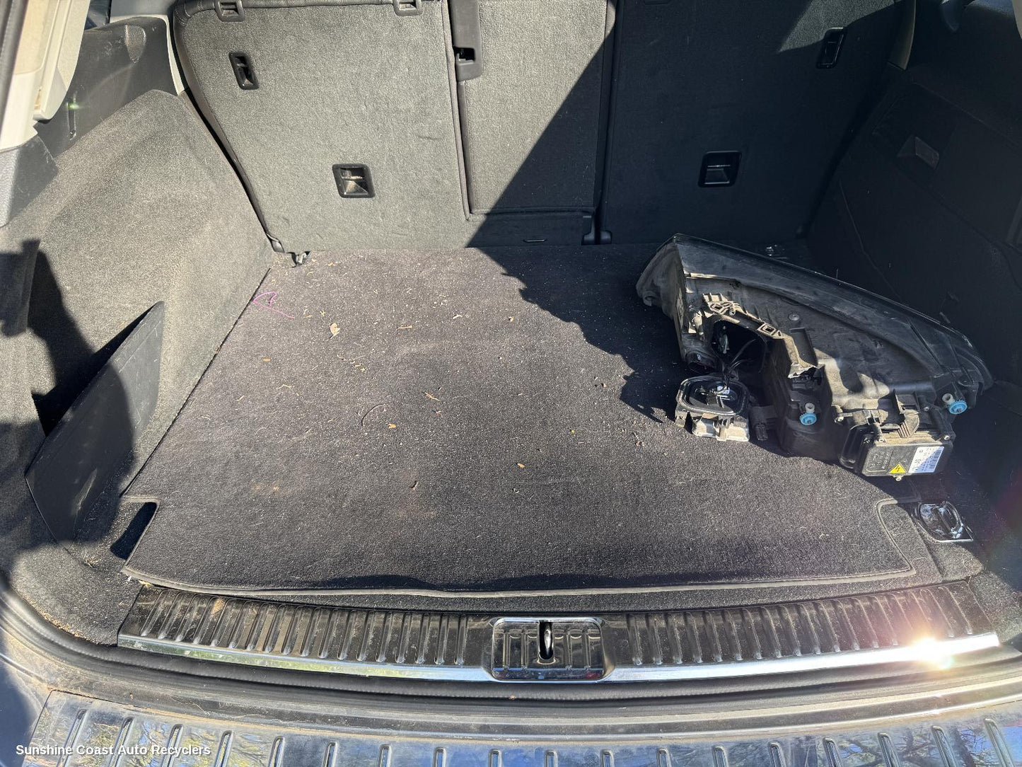 2012 Volkswagen Touareg Floor Mats