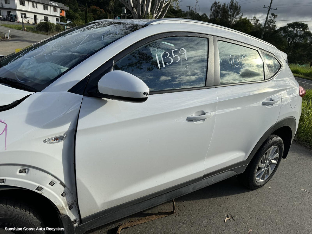 2015-2018 Hyundai Tucson Left Door Mirror
