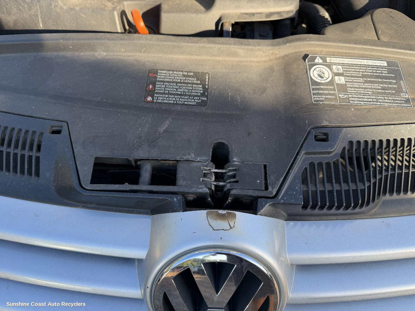 2004-2009 Volkswagen Golf Bonnet Lock Support