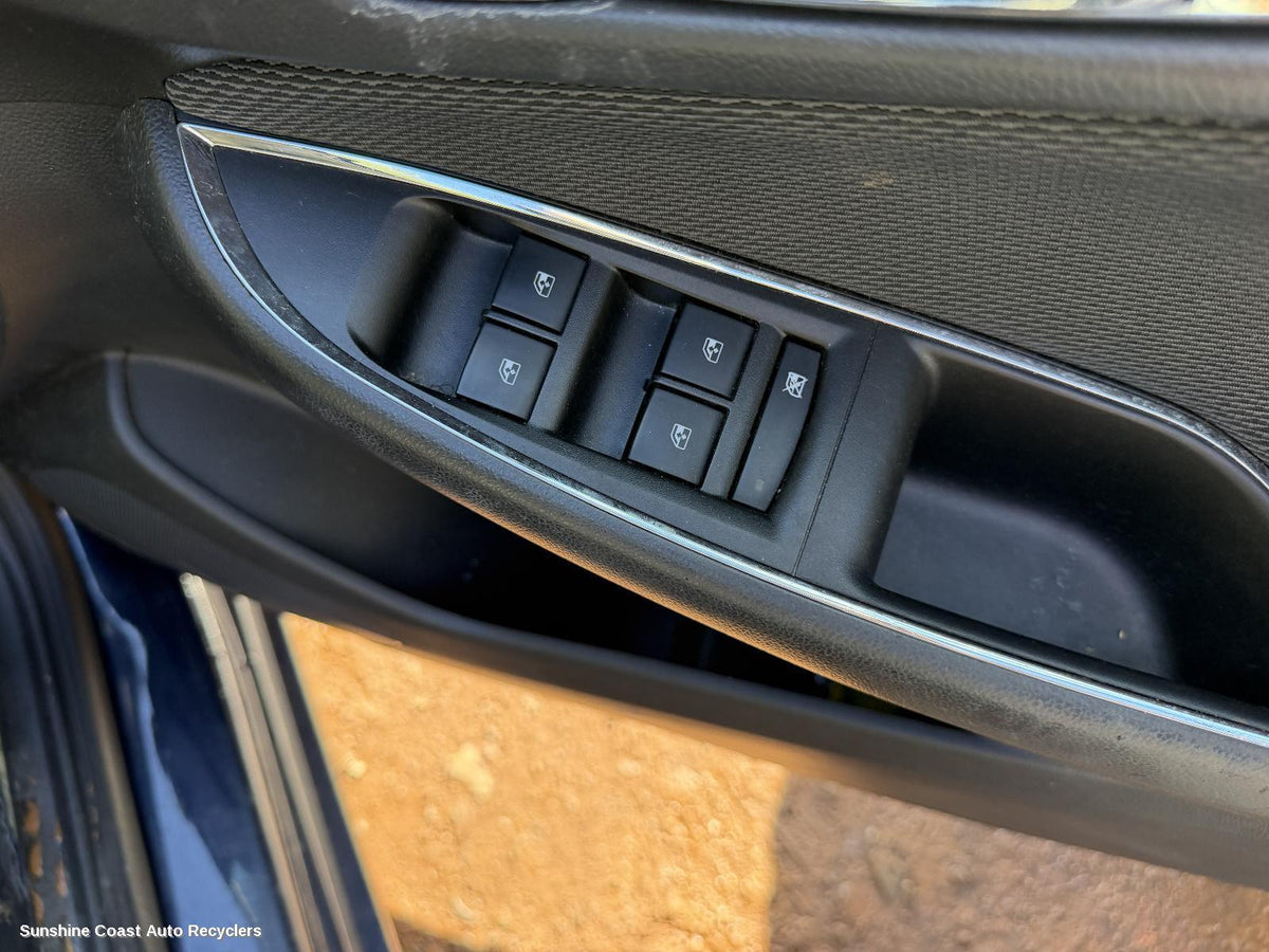 2016-2020 Holden Astra Pwr Dr Wind Switch