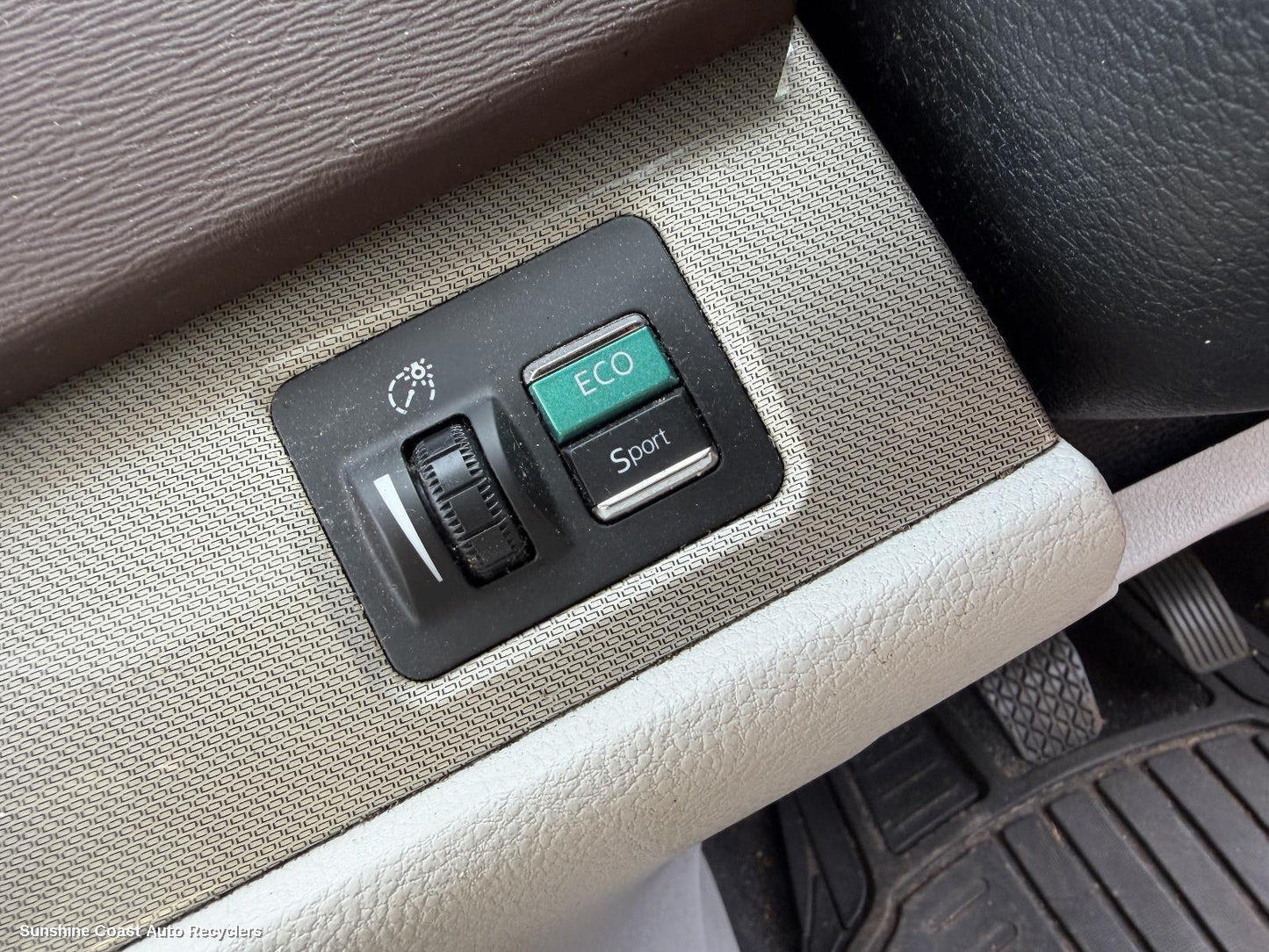 2015-2025 Ldv G10 Misc Switch Relay