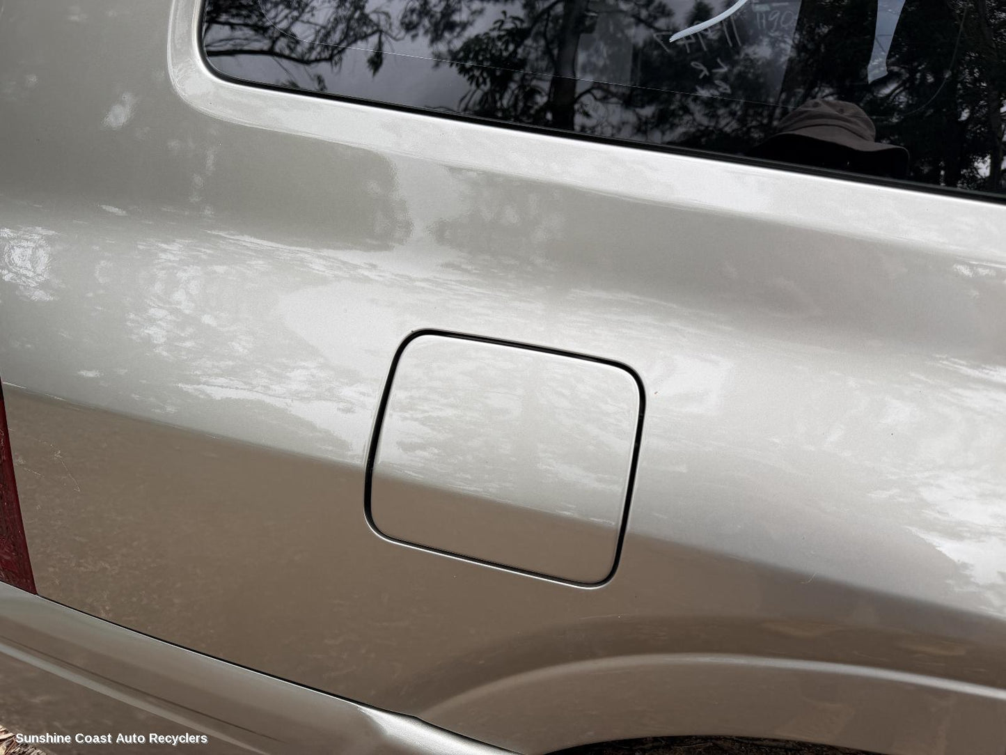 2002-2006 Mitsubishi Pajero Fuel Door   Filler