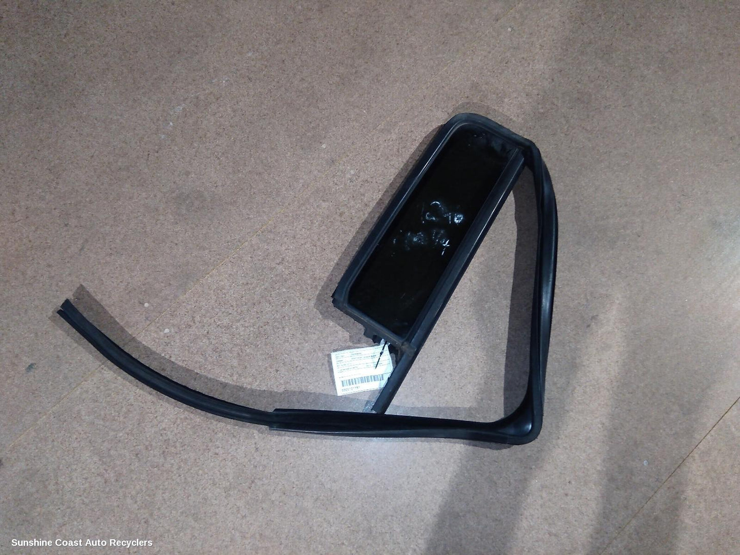 2012 Jeep Cherokee Right Rear 1 4 Door Glass